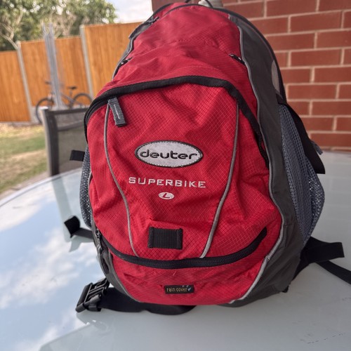 Showroom display deuter - display,