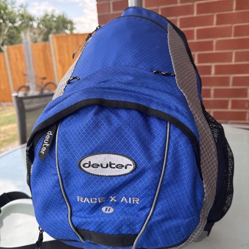 Showroom display deuter - display,